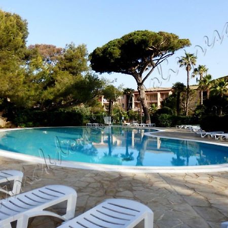 Magnifique Parc De La Presqu'Ile Avec Piscine Et Plage Face A Porquerolles ! Йер Экстерьер фото