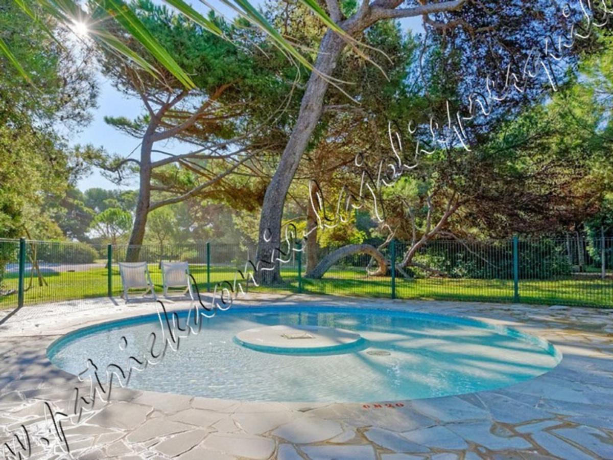 Magnifique Parc De La Presqu'Ile Avec Piscine Et Plage Face A Porquerolles ! Йер Экстерьер фото