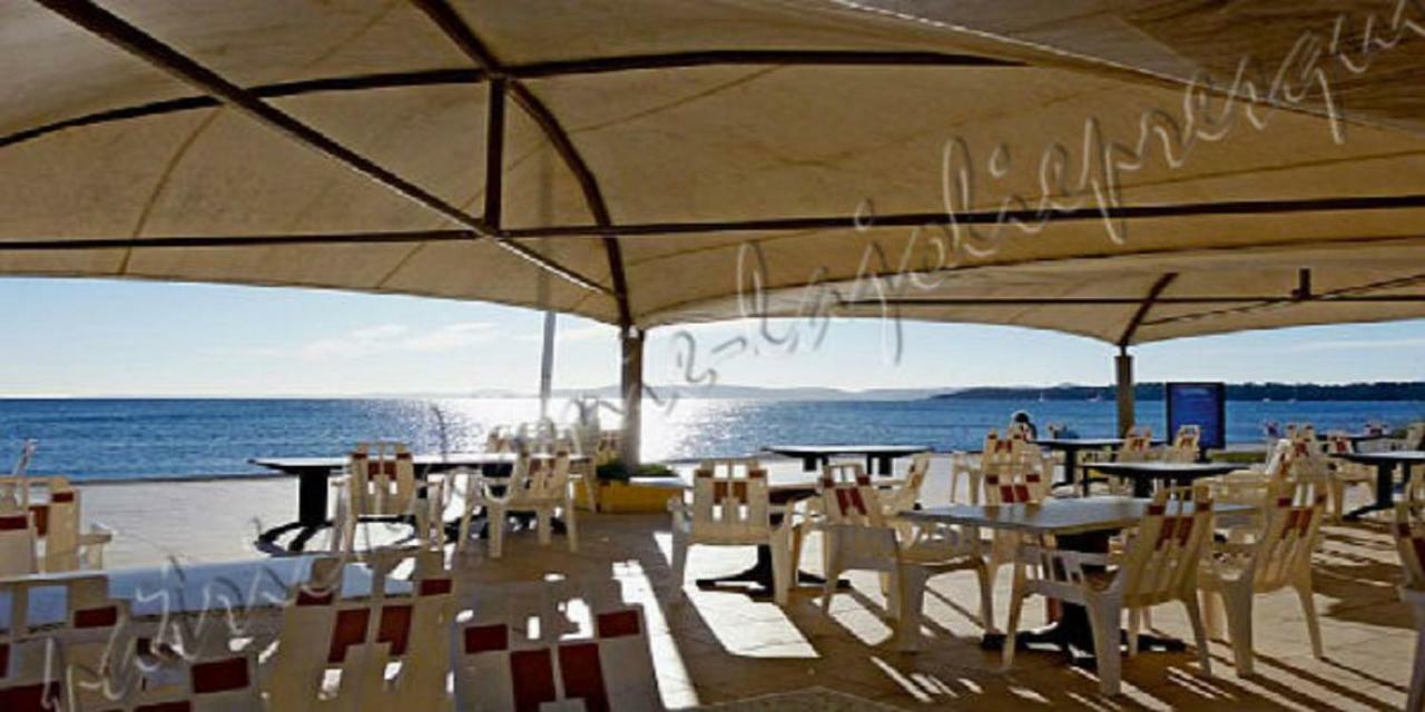 Magnifique Parc De La Presqu'Ile Avec Piscine Et Plage Face A Porquerolles ! Йер Экстерьер фото